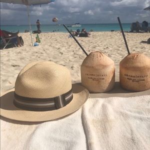 Meet your Posher, Eva